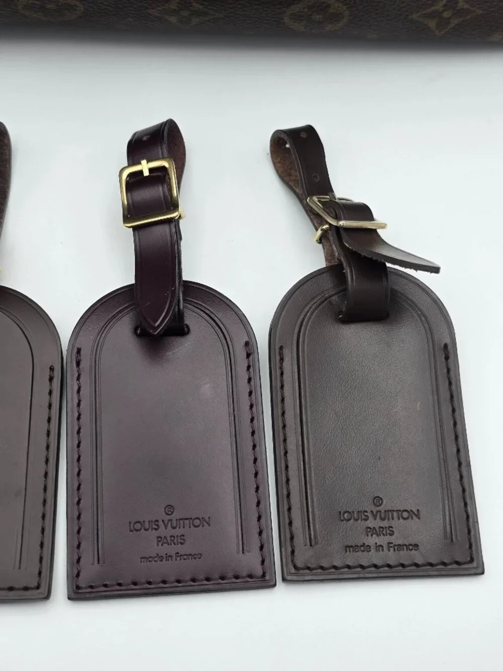 Authentic 1 Louis Vuitton Brown Leather Luggage Tag – Excellent Condition